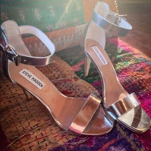 Steve Madden Metallic Brandie Silver Heels